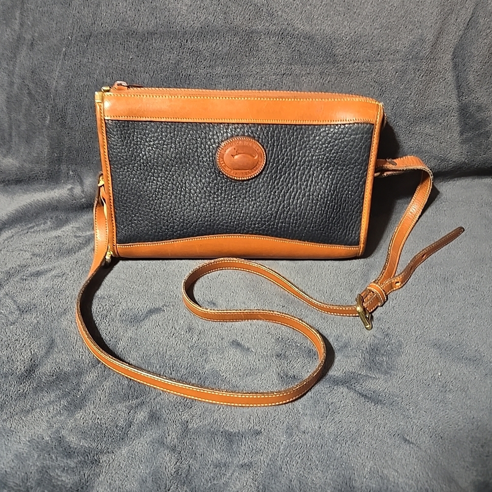 Vintage Dooney & Bourke Navy and Tan Crossbody Bag